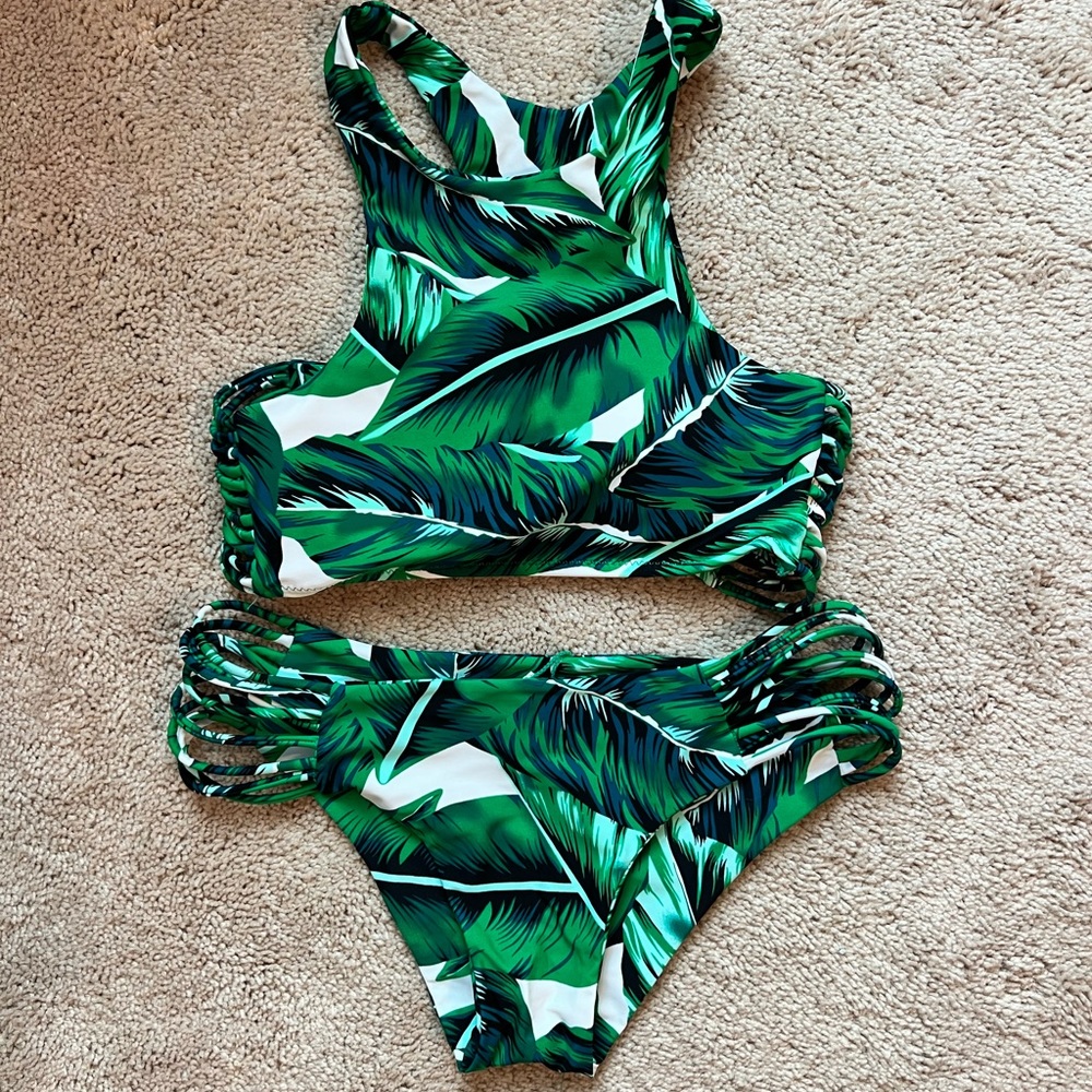 Leafy green high neck bikini set